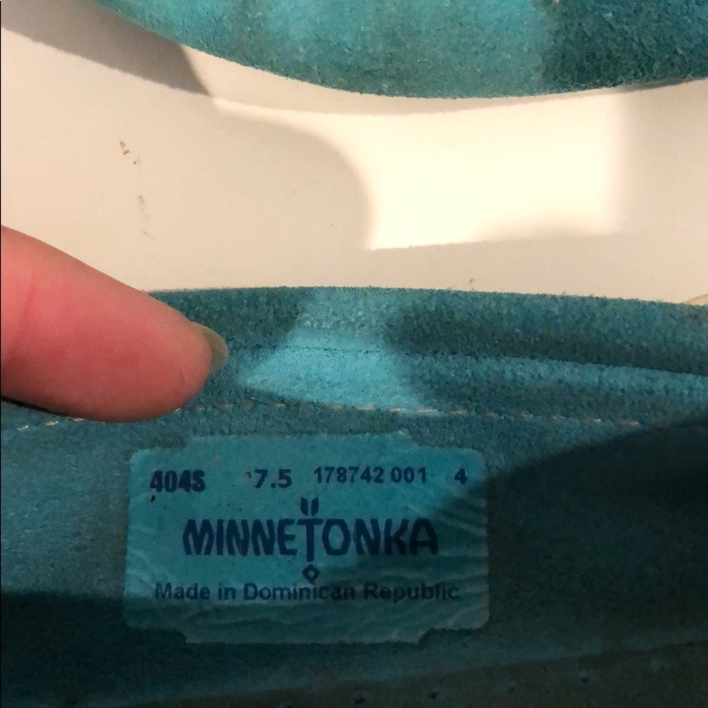 Minnetonka moccasins - Picture 3 of 3